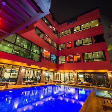 Thongtara House Boutique Srinakarin Hotel Банкок Екстериор снимка