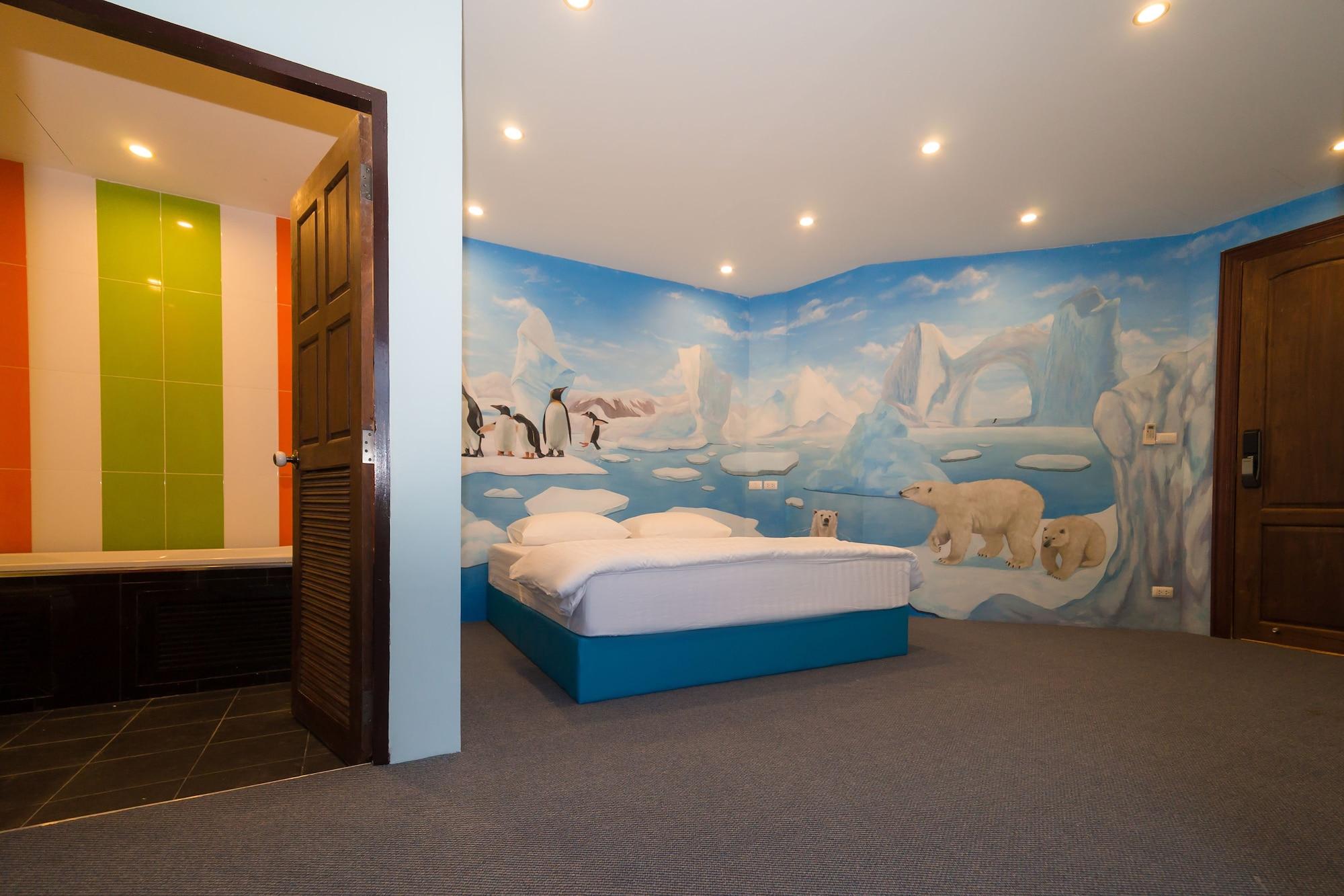 Thongtara House Boutique Srinakarin Hotel Банкок Екстериор снимка