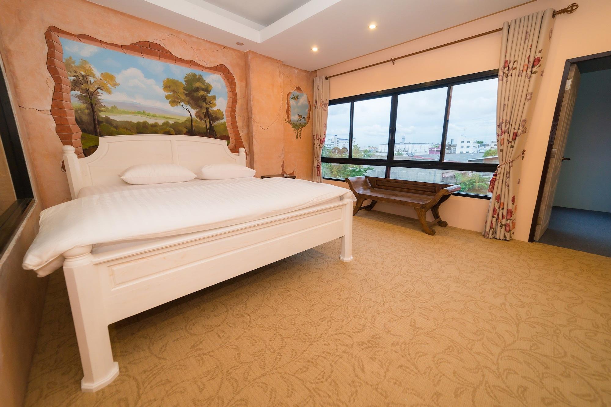 Thongtara House Boutique Srinakarin Hotel Банкок Екстериор снимка