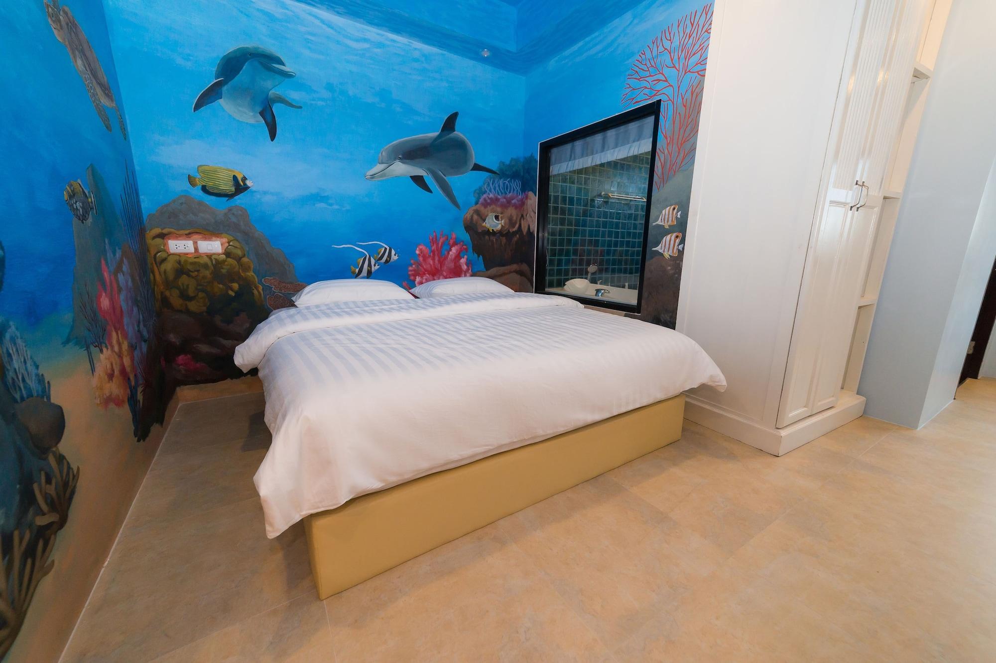 Thongtara House Boutique Srinakarin Hotel Банкок Екстериор снимка